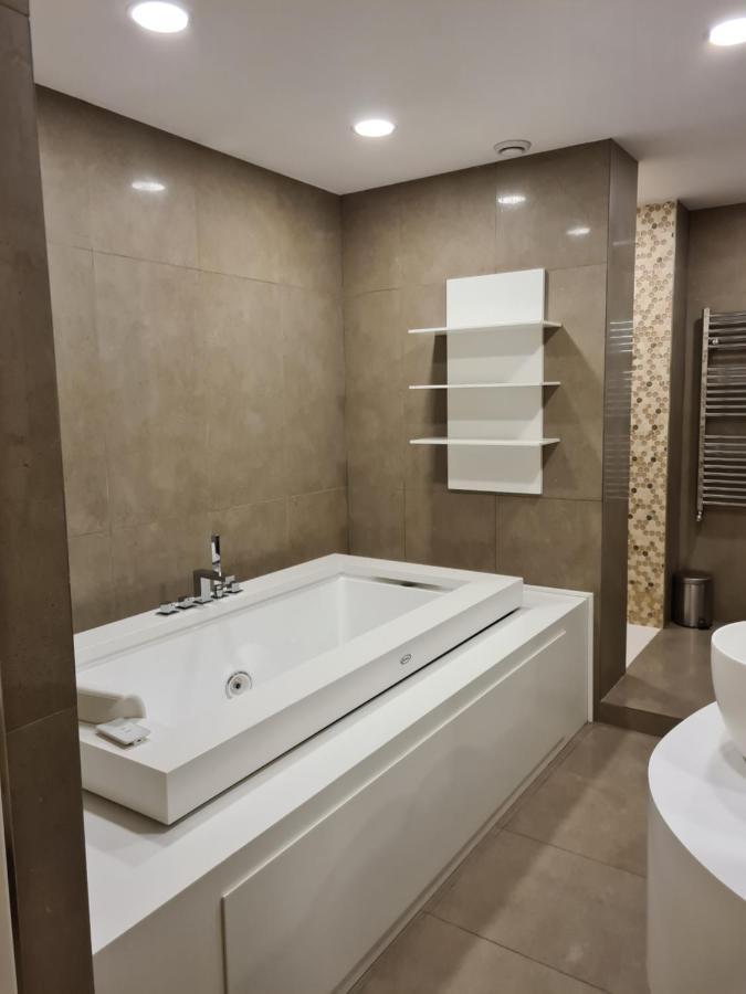 Incantevole Con Jacuzzi 罗马 外观 照片
